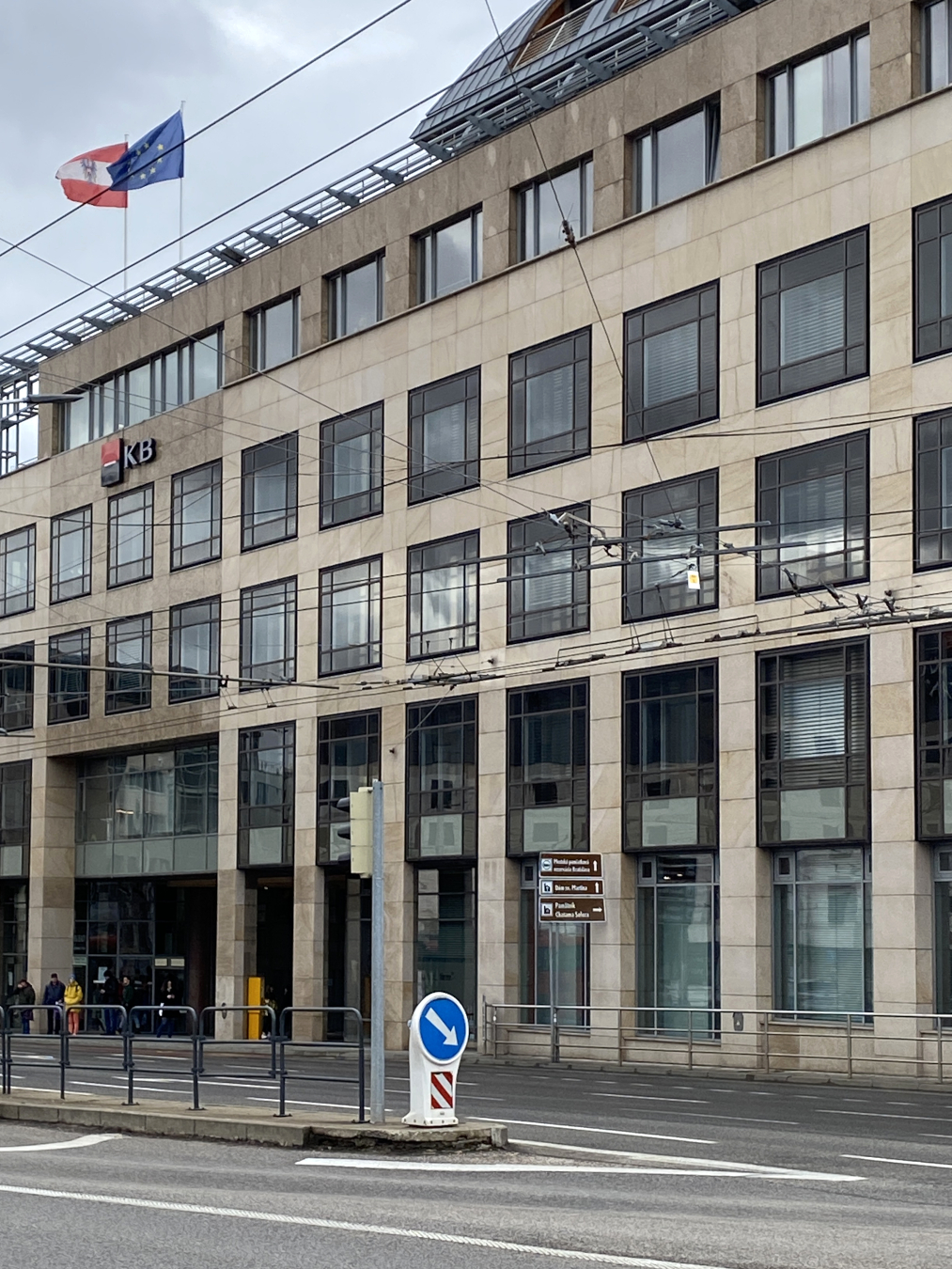 KUNST! KREATIVITÄT IN ZEITEN KÜNSTLICHER INTELLIGENZ? / Österreichische Botschaft in Bratislava, Slowakei